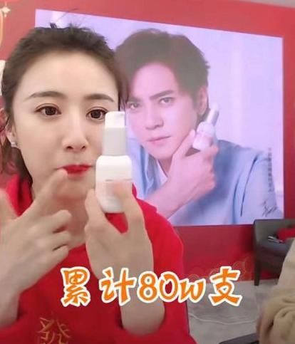  『大牌』薇娅、李佳琦共推同一品,屈臣氏“断货王”,网友:效果不输大牌