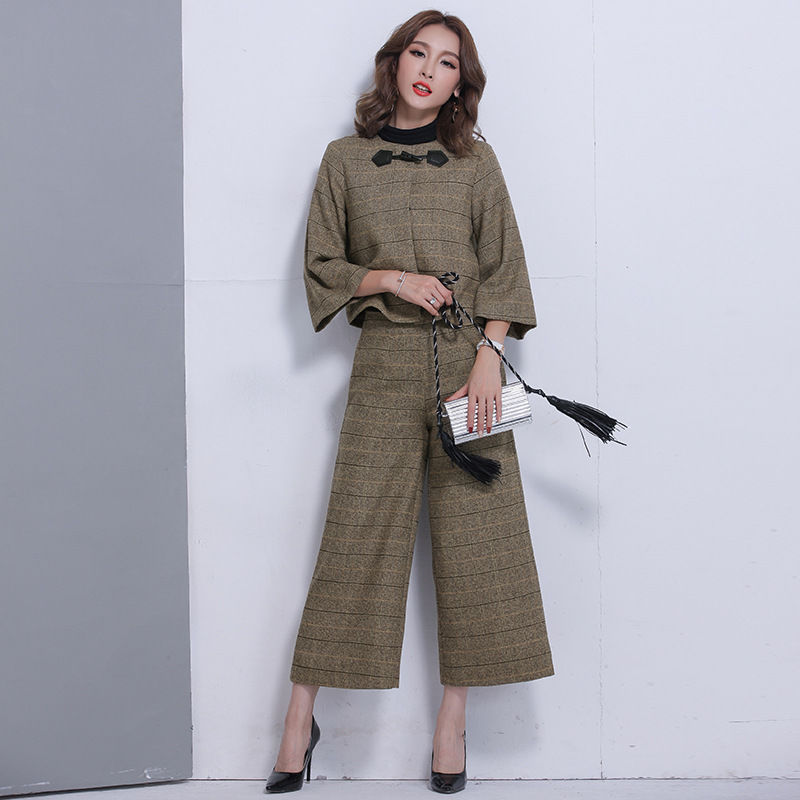 今秋的女装太美了!显瘦显嫩，比夏装洋气好穿，迷人显瘦又美嫩