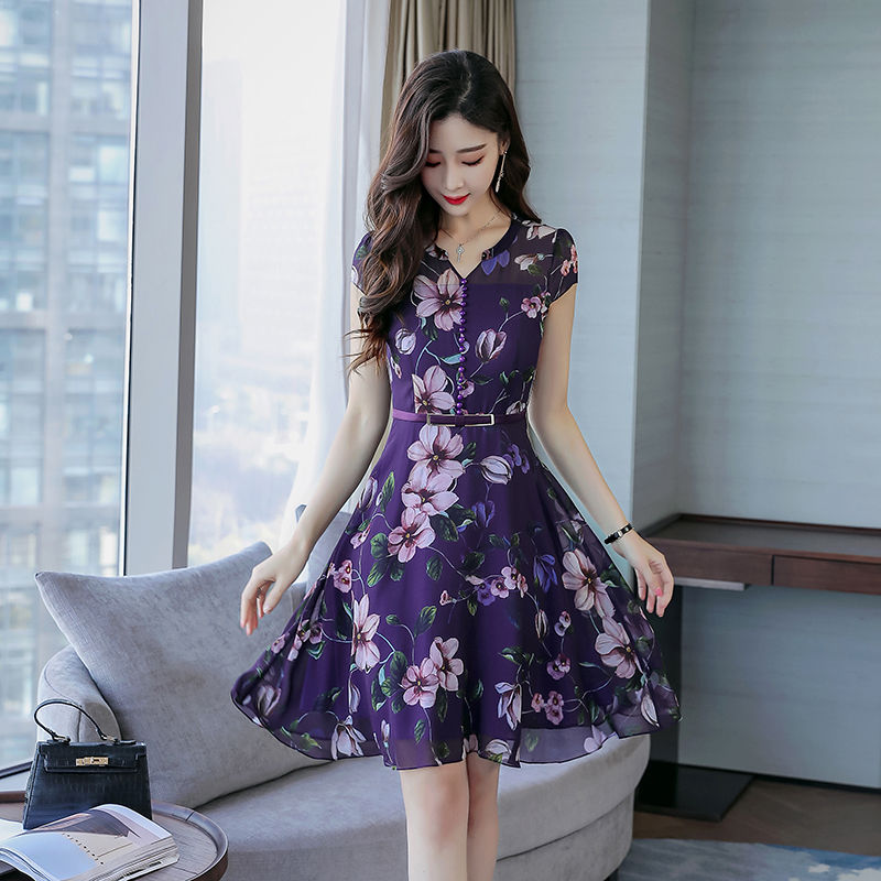 新发现一种真丝裙，贵是贵了点，很适合70后女人穿，美嫩上档次