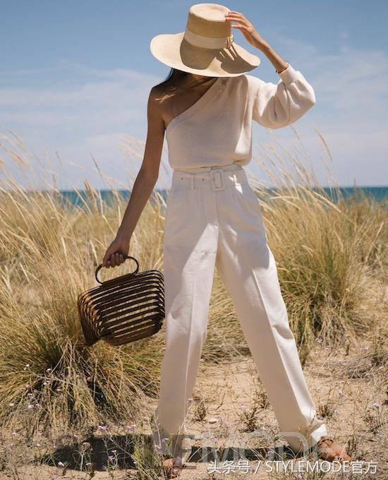 给职场女性的四套穿衣方案