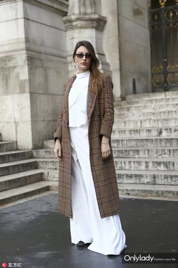 你距离时髦精可能就差一副超窄墨镜了