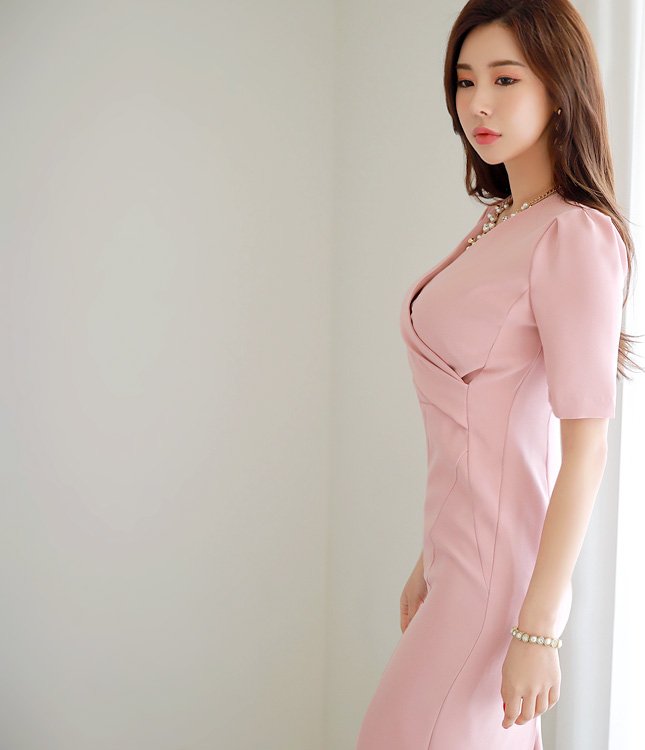 可人莫斯廷粉色收腰玉女裙