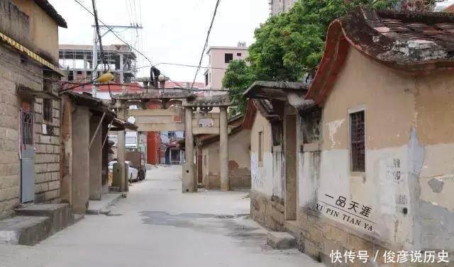 真正的历史古城，一条路上的古籍都要赶上故宫了