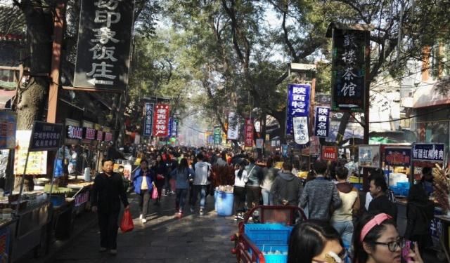 3条中国“臭名远扬”的美食街，受到很多游客的吐槽，你去过吗？