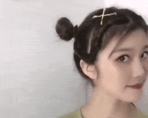  「丸子发髻」别人的双马尾丸子头都能勒口罩了 为什么你一扎就丑