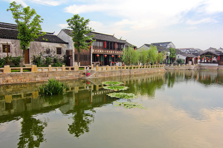 我国又一古镇作死，收高价门票，游客觉得不值，连商家也纷纷撤离