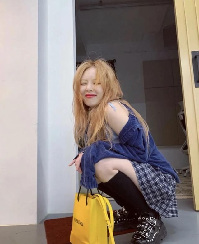  棒针编织衫■我也没有衣服穿啊，但是我可以抄Kaia、Jennie的作业