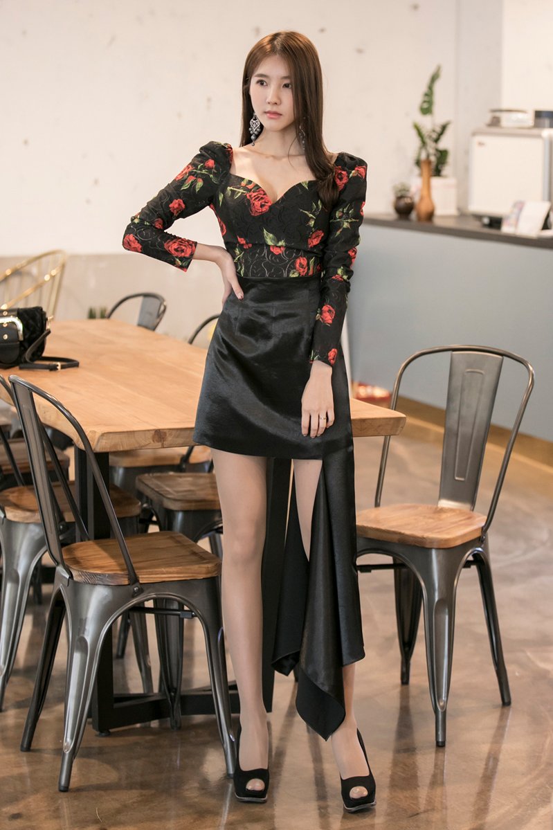 娉婷袅娜圣克鲁斯凤舞裙