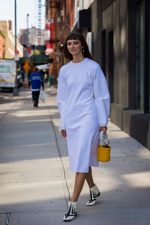 早秋裙子这么穿最时髦!!!