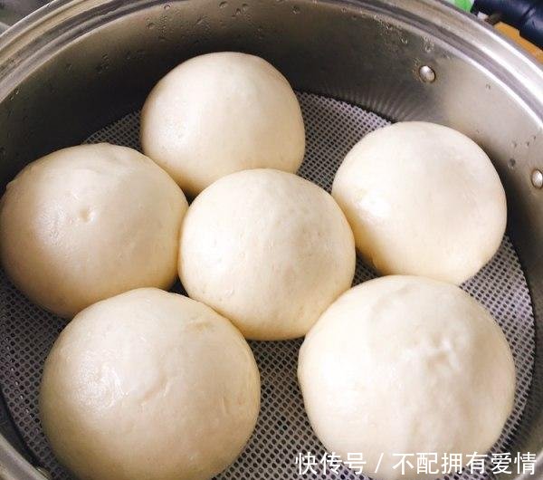  『馒头』原来保存馒头这么简单，能放一星期，不霉变不长毛，就像新的一样