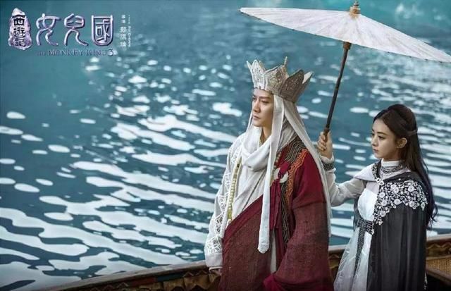 网传与冯绍峰拍拖怀孕，她情商上线，用两张图就说明了真相