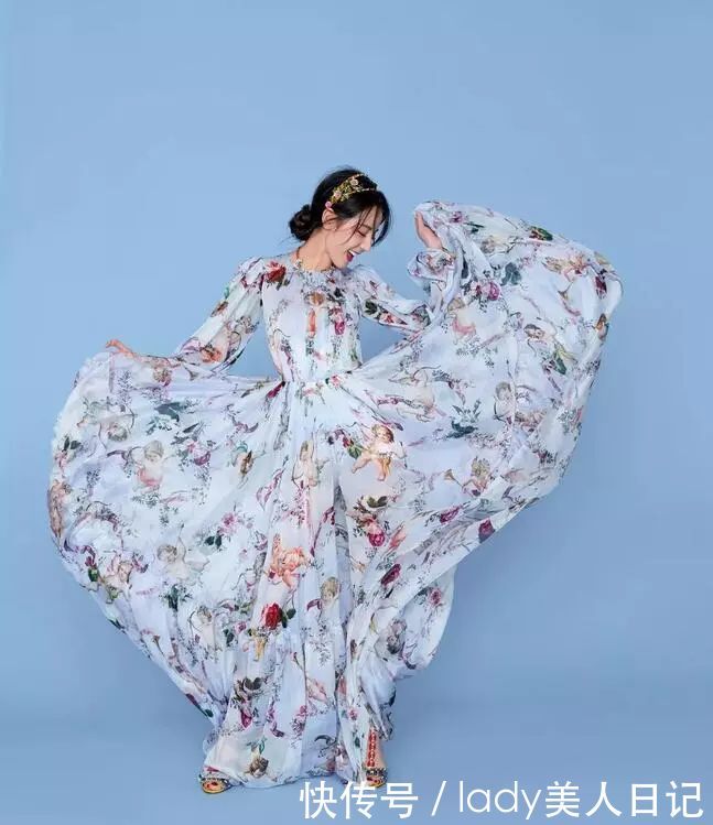 范冰冰刘涛穿长裙贵妇范，迪丽热巴穿裙子依旧少女模样，爱死了