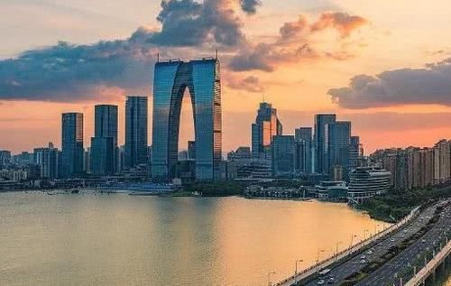  [南京市]中国这个城市厉害了！全部县城都开通地铁，北上广也只