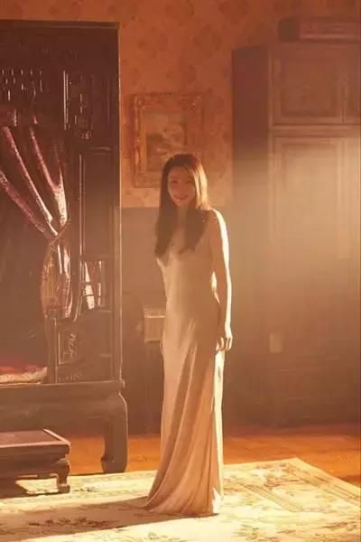 吊带裙只服陶虹！45岁依然呼之欲出，网友：徐峥怎么就不懂欣赏呢