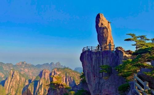  『不计其数』中国最美的四大名山，趁着年轻一定要去看看，你去过哪几座