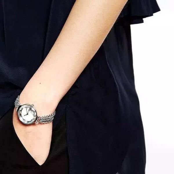 谁说手表越贵越好?这4个千元小众品牌简直时髦到飞起!