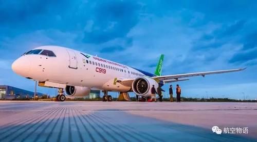 今天,两架C919用飞行回应外媒“传言”