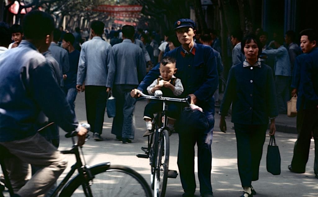 1973年中国百姓生活真实老照片:没想到那时候的人们是这样子