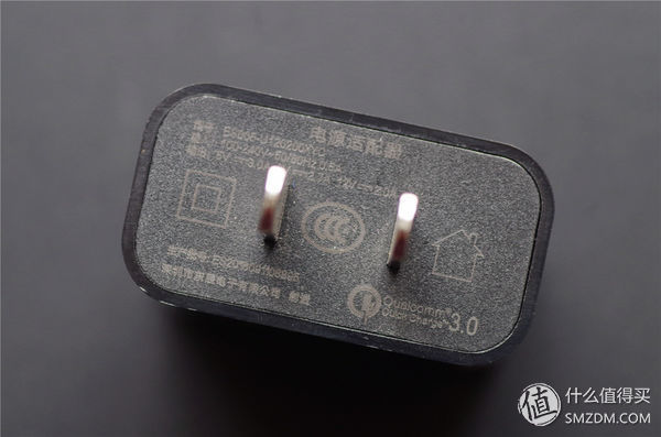 萝卜谈数码 篇二:大妈首发:摧毁一部手机有多难?三防手机MANN 8S不完全暴力测试