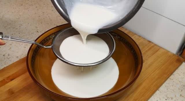  「米粉」粘米粉别做汤圆了，孩子近期痴迷它，隔三差五训话要，就是说吃不腻