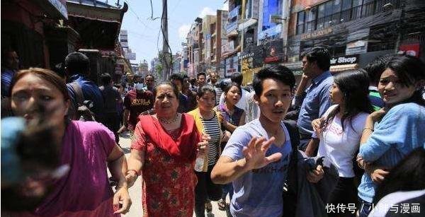 中国小伙在尼泊尔,被当地姑娘团团围住求爱你缺女朋友吗