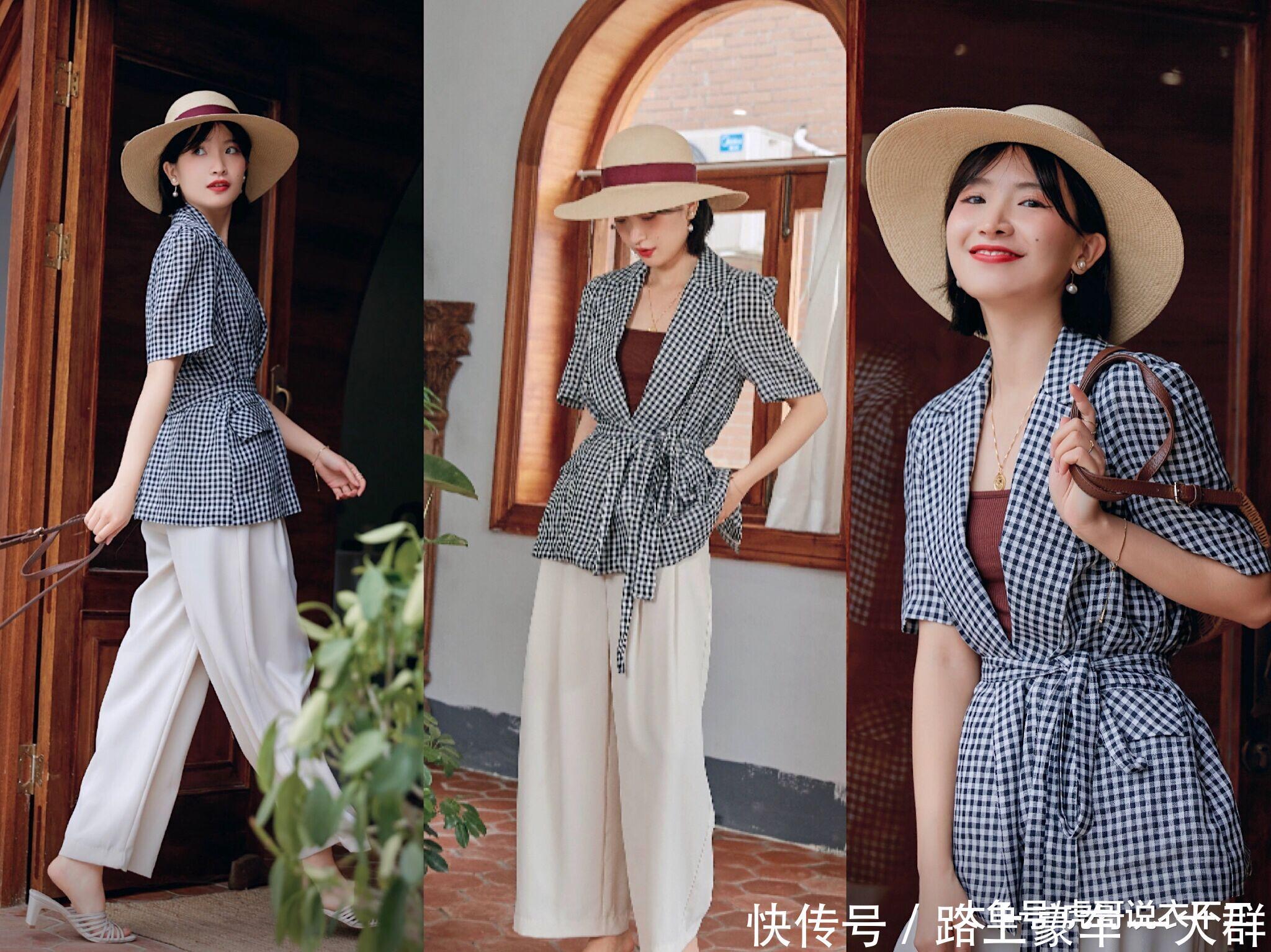  『蓝色』女人到五十岁别穿总穿旧衣服，这些优雅知性的款式，女儿们多看看