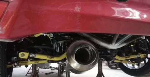  小鸭@爆改买菜车 700匹马力丰田Yaris!