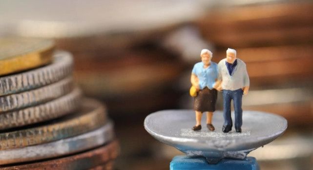19年养老金上调，预计1.18亿人受益，网友：希望其中有你！