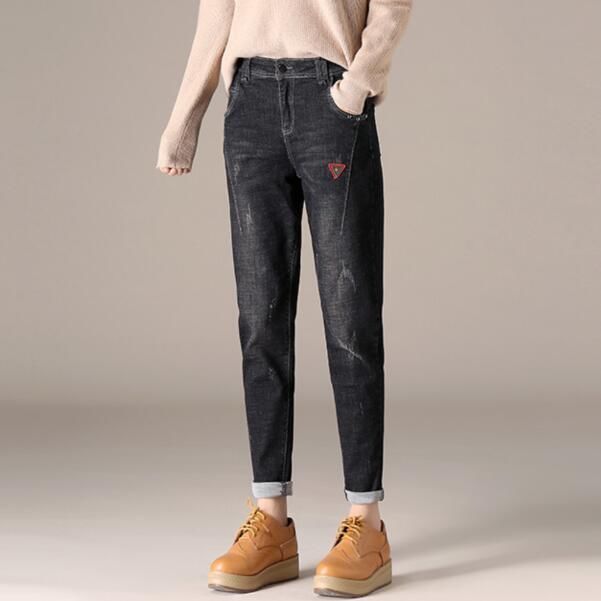 姑娘就服你!这么百搭的裤子穿出门，路人频频回头看