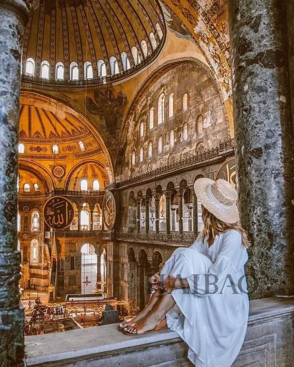 好看| 裙子和T恤才是女生开心的根本!就想天天这样穿去度假!