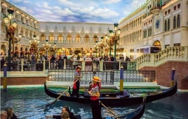 世界上唯一没有汽车的城市,美的不像话!