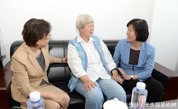  屠呦呦|沈跃跃黄晓薇看望慰问王定国、屠呦呦、张弥曼