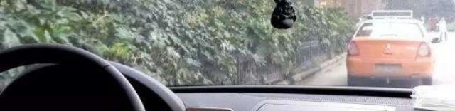 奇葩女乘客叫滴滴，司机看到平台信息时愣了，怒言：有钱了不起？