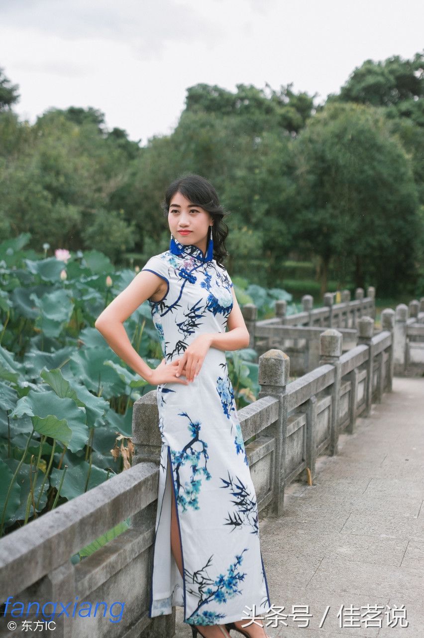 夏季怎样显示你的美，据说只有少部分人可以驾驭的了中国旗袍