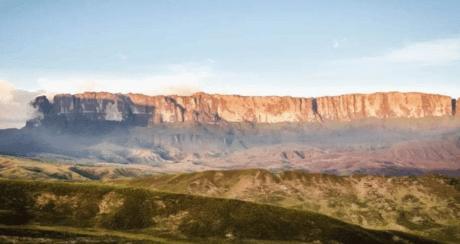 地球上最神秘的桌面山, 竟隐藏着一个遗失的世界, 让人啧啧称奇