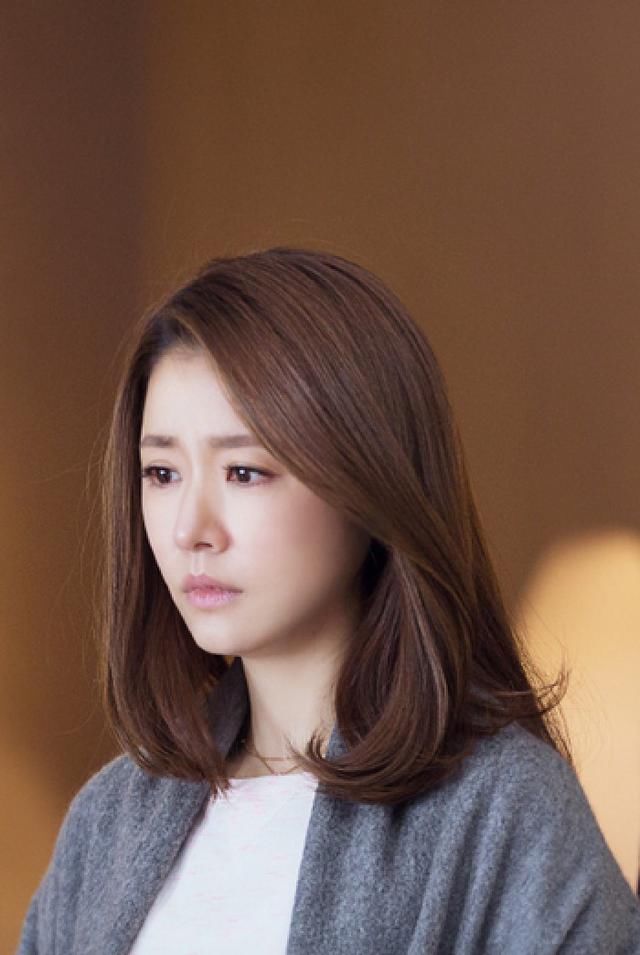 林心如换新发型嫩回十八岁,网友:我们也要换