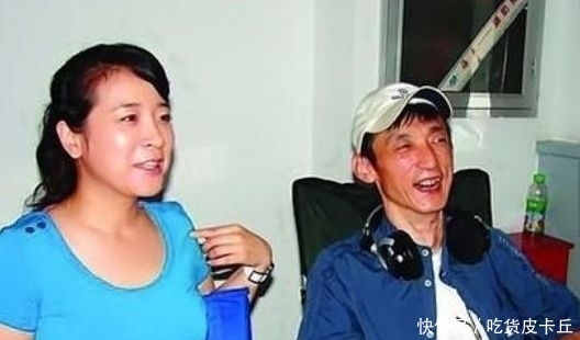  「幸亏」陈小艺全家近照曝光，“丑”老公捧红张嘉译，儿子帅气幸亏不像老爸