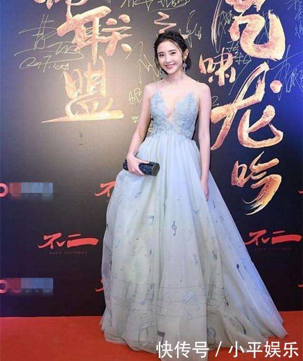 看了唐艺昕这双腿, 男人都要怀疑人生, 真不知张若昀每天怎么过的