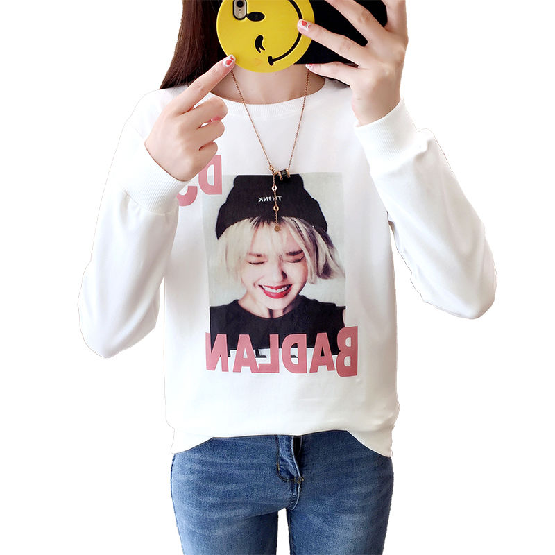 40-60岁的女人秋天一定要这样穿，超美丽优雅，气质很出众