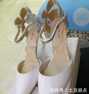 小脚■美丽高跟鞋, 时髦小脚的比拼,回头率很高