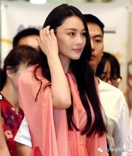 张馨予现身医院坐实怀孕？诊所名字暴露地位，网友：彻底洗白了