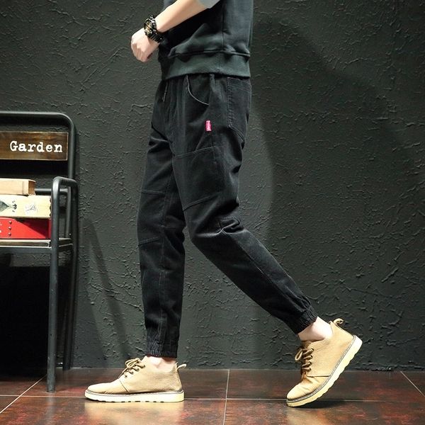 牛仔裤收起来吧!现流行“散步裤”，中秋前后穿最合适