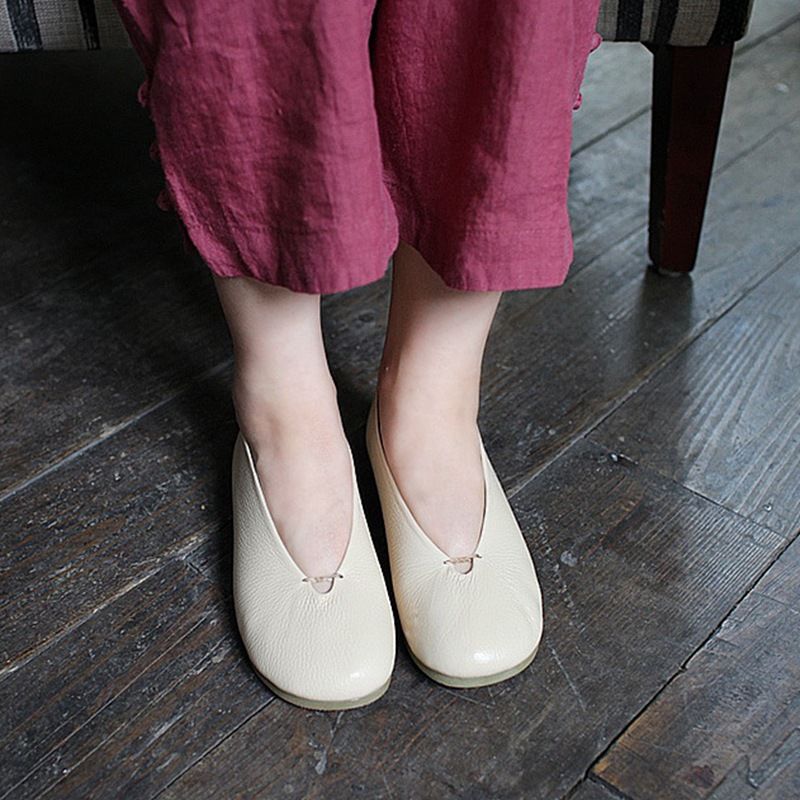 这平底鞋也太高级了吧!比高跟鞋还显高，让你美的更有女人味