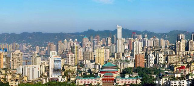 新疆一个领土面积不到全国3%的城市,却霸气承包了中国一半的美!