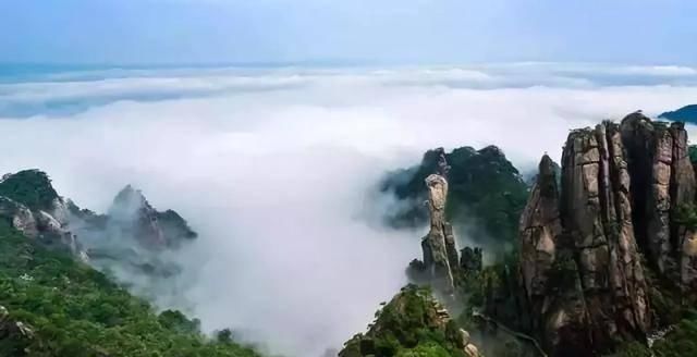  『一幅幅』在雨里，三清山幻化成一幅幅水墨丹青…