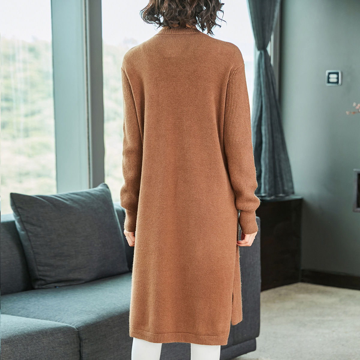 一场秋雨一场凉，到穿外套的时候了，一定要这样穿舒适保暖还洋气