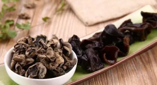  便秘@吃什么治便秘？常吃这些让你天天排便