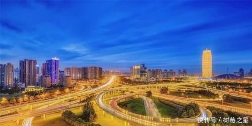  [后就是排]排在前八位的经济大省，“贡献”了12座万亿级城市