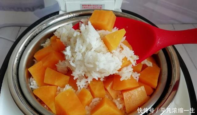  「皮肤」自从婆婆学会这样煮饭后，皮肤变好了，身材苗条了，越活越年轻！