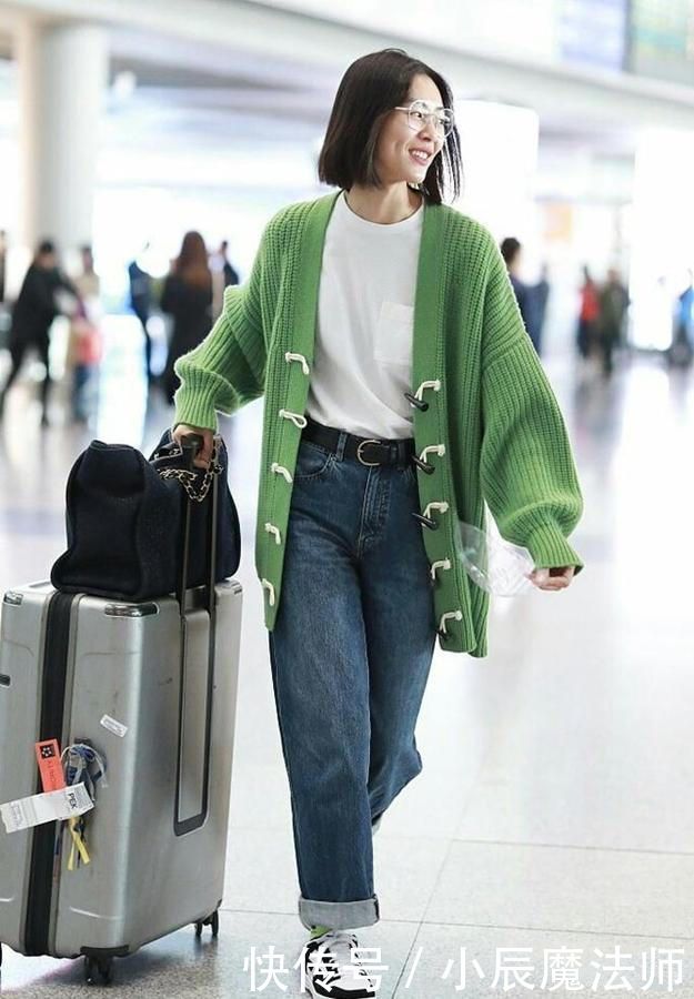 「女生」3种颜色穿出5种魅力!不需要花哨就很吸睛的搭配,特适合白皙女生